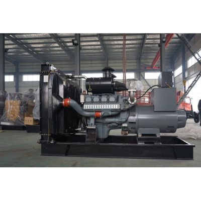 300kw威曼柴油發(fā)電機(jī)組-威曼8缸柴油機(jī)D15A2柴油發(fā)電機(jī)組,缸徑/行程：128/142mm,柴油發(fā)電機(jī)組水冷發(fā)動(dòng)機(jī)功率363KW,柴油發(fā)電機(jī)組配套馬拉松斯坦福發(fā)電機(jī)。廠價(jià)直銷歡迎選購：13773399855。