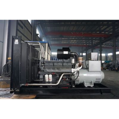 700kw無錫動(dòng)力柴油發(fā)電機(jī)組-無錫動(dòng)力12缸柴油機(jī)WX287TAD68柴油發(fā)電機(jī)組,缸徑/行程：138/160mm,柴油發(fā)電機(jī)組水冷發(fā)動(dòng)機(jī)功率750KW,柴油發(fā)電機(jī)組配套馬拉松斯坦福發(fā)電機(jī)。廠價(jià)直銷歡迎選購：13773399855。