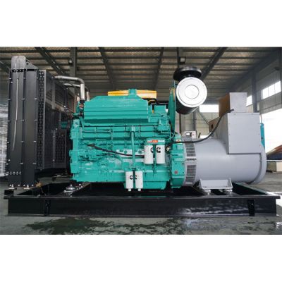 500kw重慶康明斯柴油發(fā)電機(jī)組-重慶康明斯6缸柴油機(jī)KTA19-G8柴油發(fā)電機(jī)組,缸徑/行程：159/159mm,柴油發(fā)電機(jī)組水冷發(fā)動(dòng)機(jī)功率575KW,柴油發(fā)電機(jī)組配套馬拉松斯坦福發(fā)電機(jī)。廠價(jià)直銷歡迎選購：13773399855。
