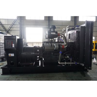900kw卡得城仕柴油發(fā)電機(jī)組-卡得城仕12缸柴油機(jī)KD28H960柴油發(fā)電機(jī)組,缸徑/行程：138/165mm,柴油發(fā)電機(jī)組水冷發(fā)動(dòng)機(jī)功率960KW,柴油發(fā)電機(jī)組配套馬拉松斯坦福發(fā)電機(jī)。廠價(jià)直銷歡迎選購：13773399855。