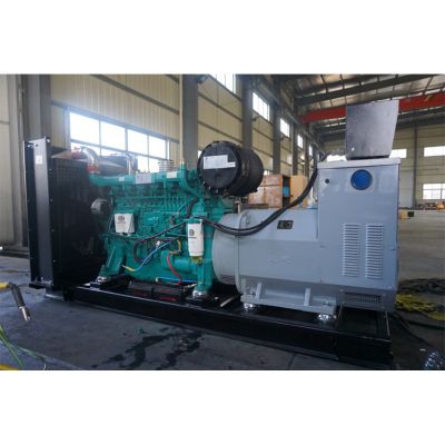 400kw濰柴藍(lán)擎柴油發(fā)電機(jī)組-濰柴藍(lán)擎6缸柴油機(jī)WP13D440E310 、柴油發(fā)電機(jī)組缸徑/行程：127/165mm,水冷發(fā)動(dòng)機(jī)功率440KW,柴油發(fā)電機(jī)組配套馬拉松斯坦福發(fā)電機(jī)。廠價(jià)直銷歡迎選購：13773399855。