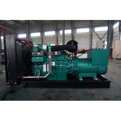 400kw玉柴柴油發(fā)電機(jī)組-玉柴6缸柴油機(jī)YC6T600L-D22柴油發(fā)電機(jī)組,缸徑/行程：145/165mm,柴油發(fā)電機(jī)組水冷發(fā)動機(jī)功率441W,柴油發(fā)電機(jī)組配套馬拉松斯坦福發(fā)電機(jī)。廠價直銷歡迎選購：13773399855。