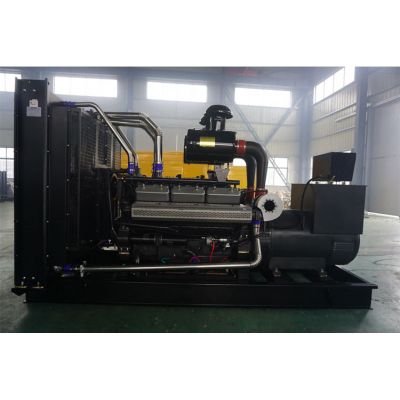 400kw康沃柴油發(fā)電機組-康沃12缸柴油機KW25G610D2柴油發(fā)電機組,缸徑/行程：135/150mm,柴油發(fā)電機組水冷發(fā)動機功率445KW,柴油發(fā)電機組配套馬拉松斯坦福發(fā)電機。廠價直銷歡迎選購：13773399855。