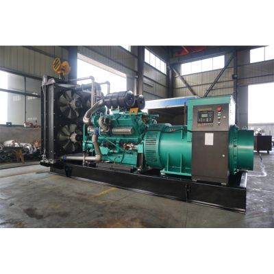 300kw南通股份柴油發(fā)電機組-南通股份6缸柴油機NT151LU31柴油發(fā)電機組,缸徑/行程：138/168mm,柴油發(fā)電機組水冷發(fā)動機功率341KW,柴油發(fā)電機組配套馬拉松斯坦福發(fā)電機。廠價直銷歡迎選購：13773399855。