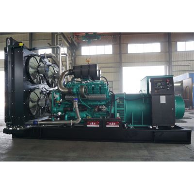 2200kw南通股份柴油發(fā)電機(jī)組-南通股份16缸柴油機(jī)NGC16V3290柴油發(fā)電機(jī)組,缸徑/行程：165/190mm,柴油發(fā)電機(jī)組水冷發(fā)動機(jī)功率2420KW,柴油發(fā)電機(jī)組配套馬拉松斯坦福發(fā)電機(jī)。廠價直銷歡迎選購：13773399855。