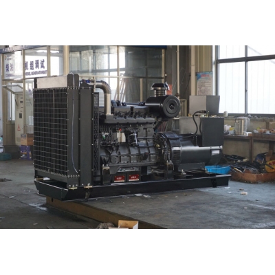 700kw上柴動力柴油發(fā)電機(jī)組-上柴股份6缸柴油機(jī)6KTAA25-G31柴油發(fā)電機(jī)組,缸徑/行程：170/185mm,柴油發(fā)電機(jī)組水冷發(fā)動機(jī)功率800KW,柴油發(fā)電機(jī)組配套馬拉松斯坦福發(fā)電機(jī)。廠價直銷歡迎選購：13773399855。
