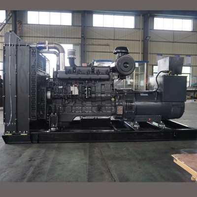 500kw上柴動力柴油發(fā)電機(jī)組-上動力6缸柴油機(jī)6KTAA25-G35柴油發(fā)電機(jī)組,缸徑/行程：170/185mm,柴油發(fā)電機(jī)組水冷發(fā)動機(jī)功率572KW,柴油發(fā)電機(jī)組配套馬拉松斯坦福發(fā)電機(jī)。廠價直銷歡迎選購：13773399855。