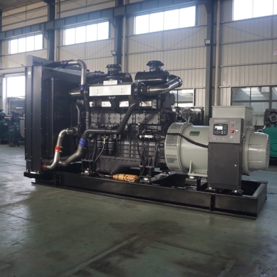 800kw上柴動力柴油發(fā)電機(jī)組-上柴股份6缸柴油機(jī)6WTAA35-G32柴油發(fā)電機(jī)組,缸徑/行程：186/215mm,柴油發(fā)電機(jī)組水冷發(fā)動機(jī)功率900KW,柴油發(fā)電機(jī)組配套馬拉松斯坦福發(fā)電機(jī)。廠價直銷歡迎選購：13773399855。
