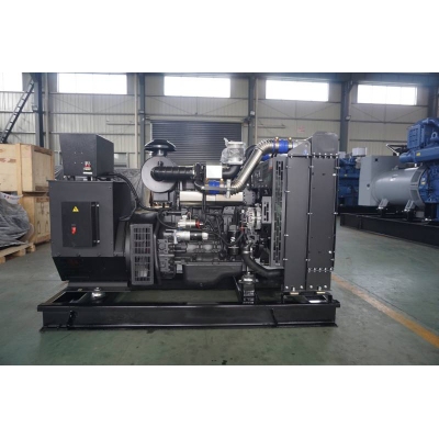 100kw上柴股份柴油發(fā)電機(jī)組-上柴動力5缸柴油機(jī)SC4H140D2柴油發(fā)電機(jī)組,缸徑/行程：105/124mm,柴油發(fā)電機(jī)組水冷發(fā)動機(jī)功率105KW,柴油發(fā)電機(jī)組配套馬拉松斯坦福發(fā)電機(jī)。廠價直銷歡迎選購：13773399855。