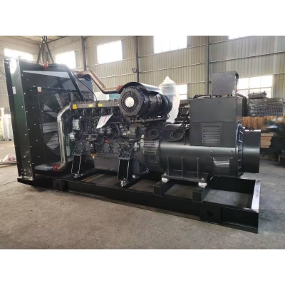 900kw上柴股份柴油發(fā)電機(jī)組-上柴動力6缸柴油機(jī)6KTAA25-G320柴油發(fā)電機(jī)組,缸徑/行程：170/185mm,柴油發(fā)電機(jī)組水冷發(fā)動機(jī)功率902KW,柴油發(fā)電機(jī)組配套馬拉松斯坦福發(fā)電機(jī)。廠價直銷歡迎選購：13773399855。